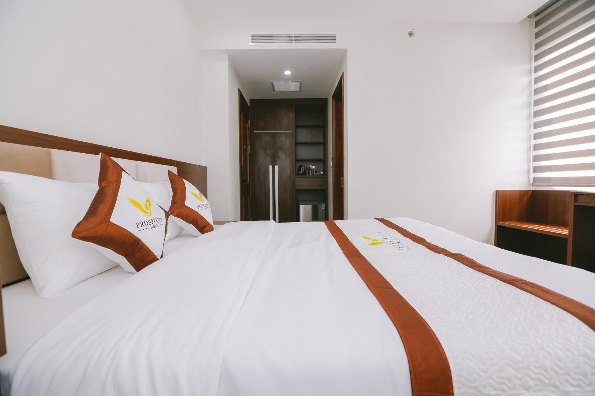 Prosperity Boutique Halong Hotel & Restaurent 하롱 외부 사진