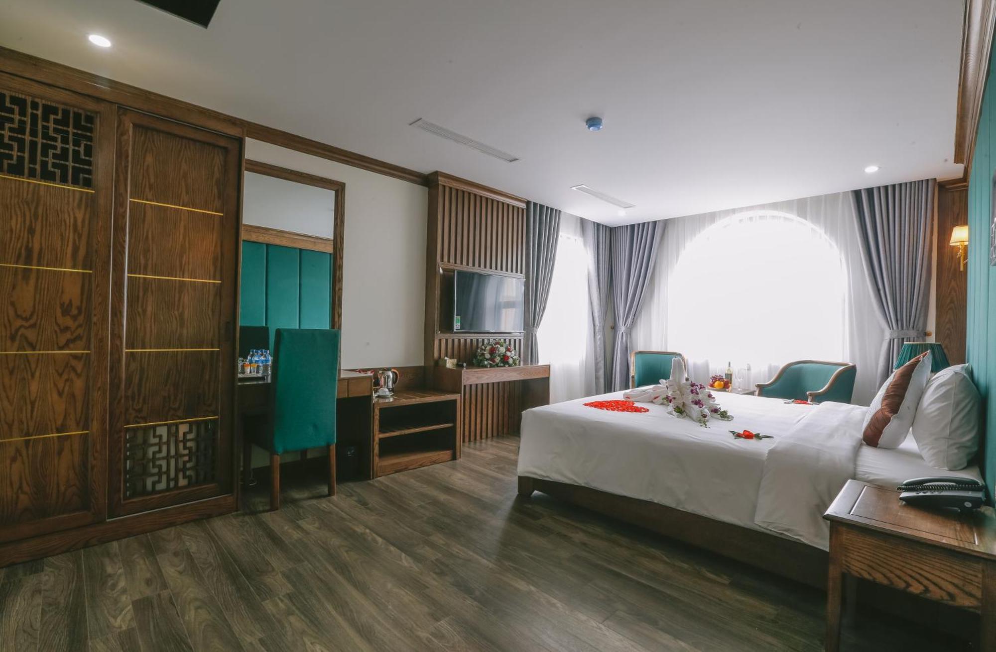 Prosperity Boutique Halong Hotel & Restaurent 하롱 외부 사진